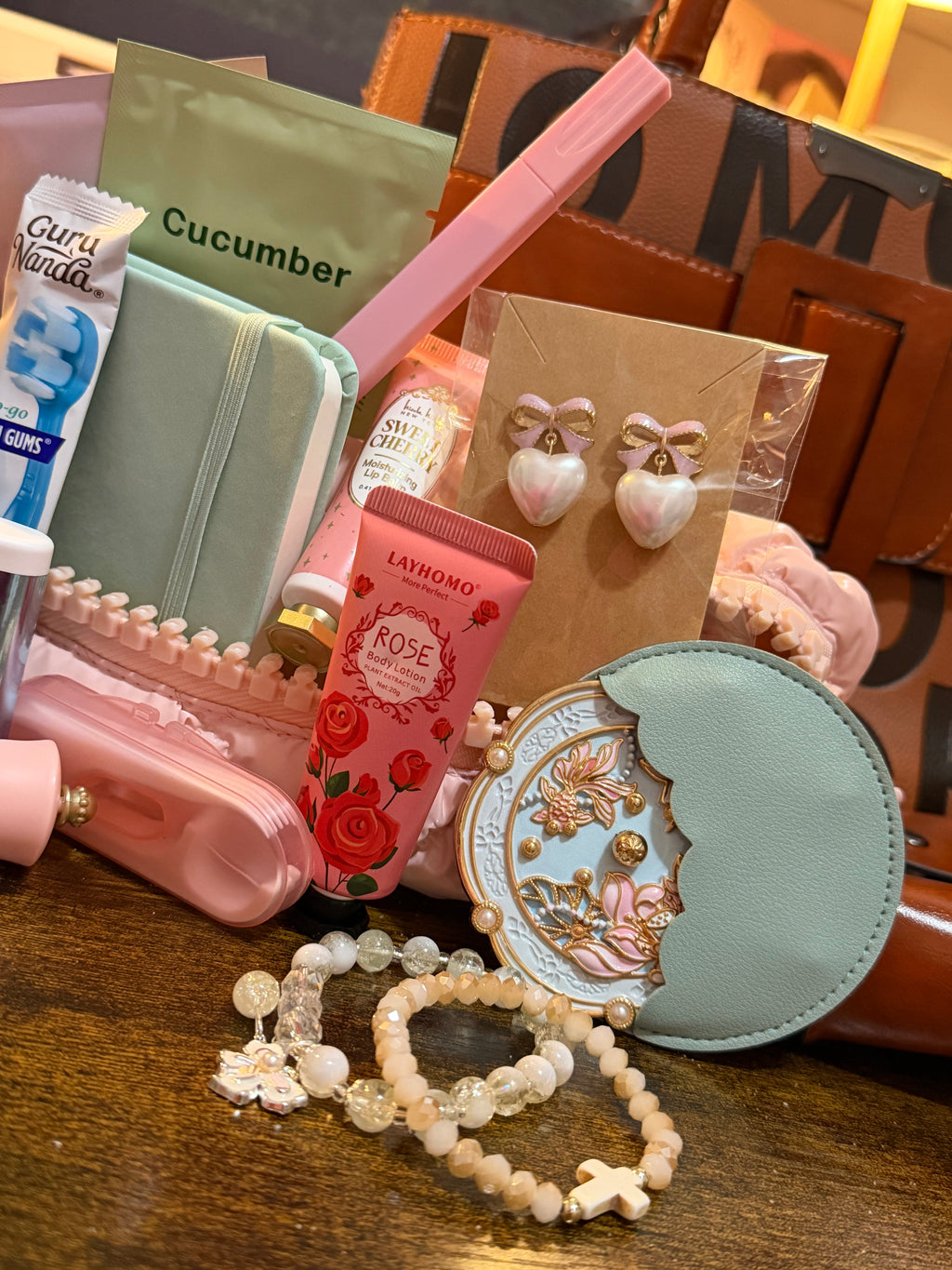 The Handbag Heroine