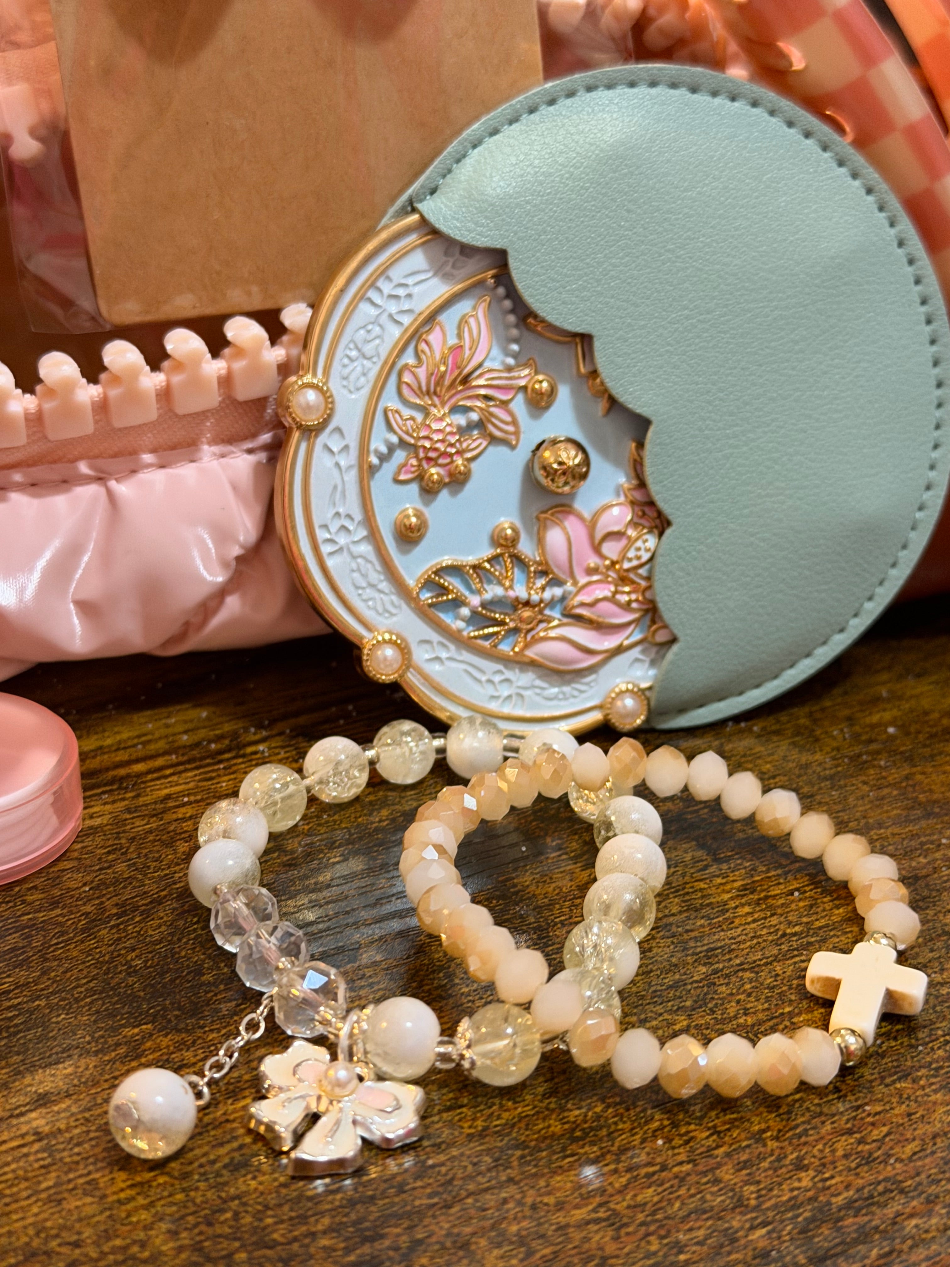 The Handbag Heroine
