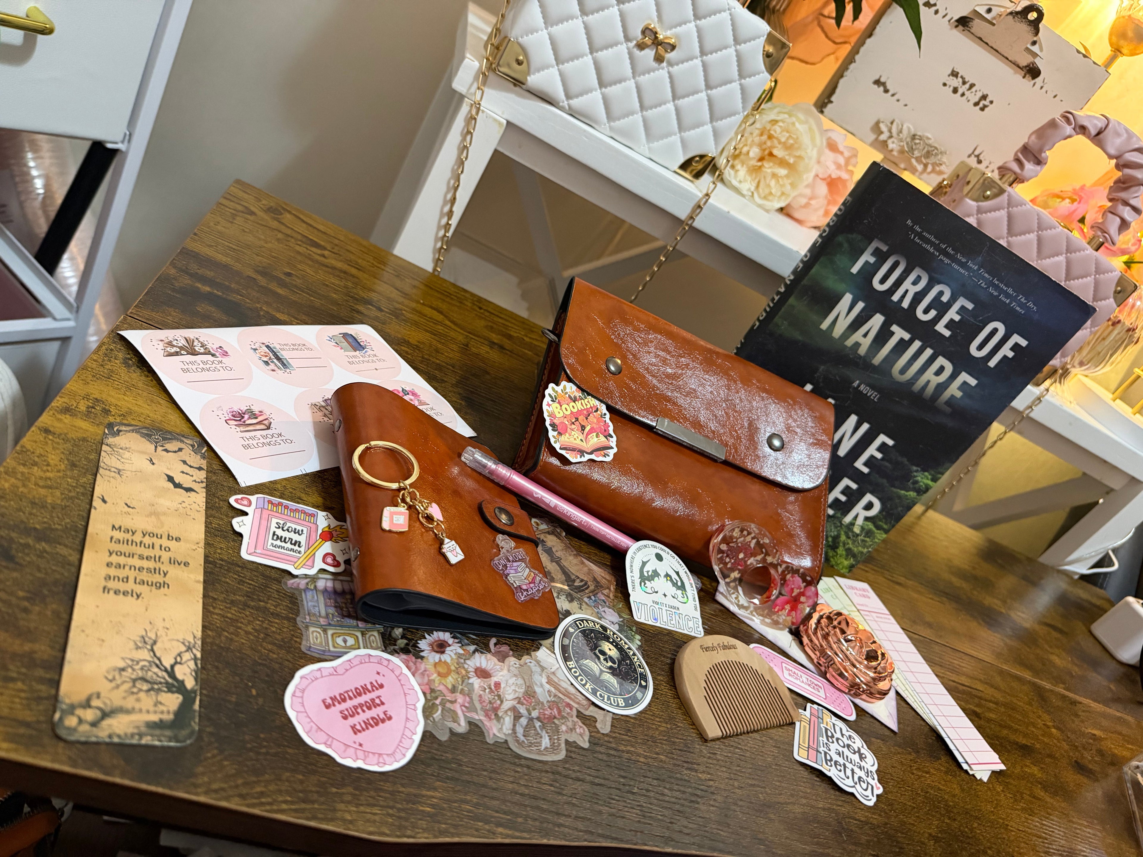 📖 🐛The Bookworm’s Bag